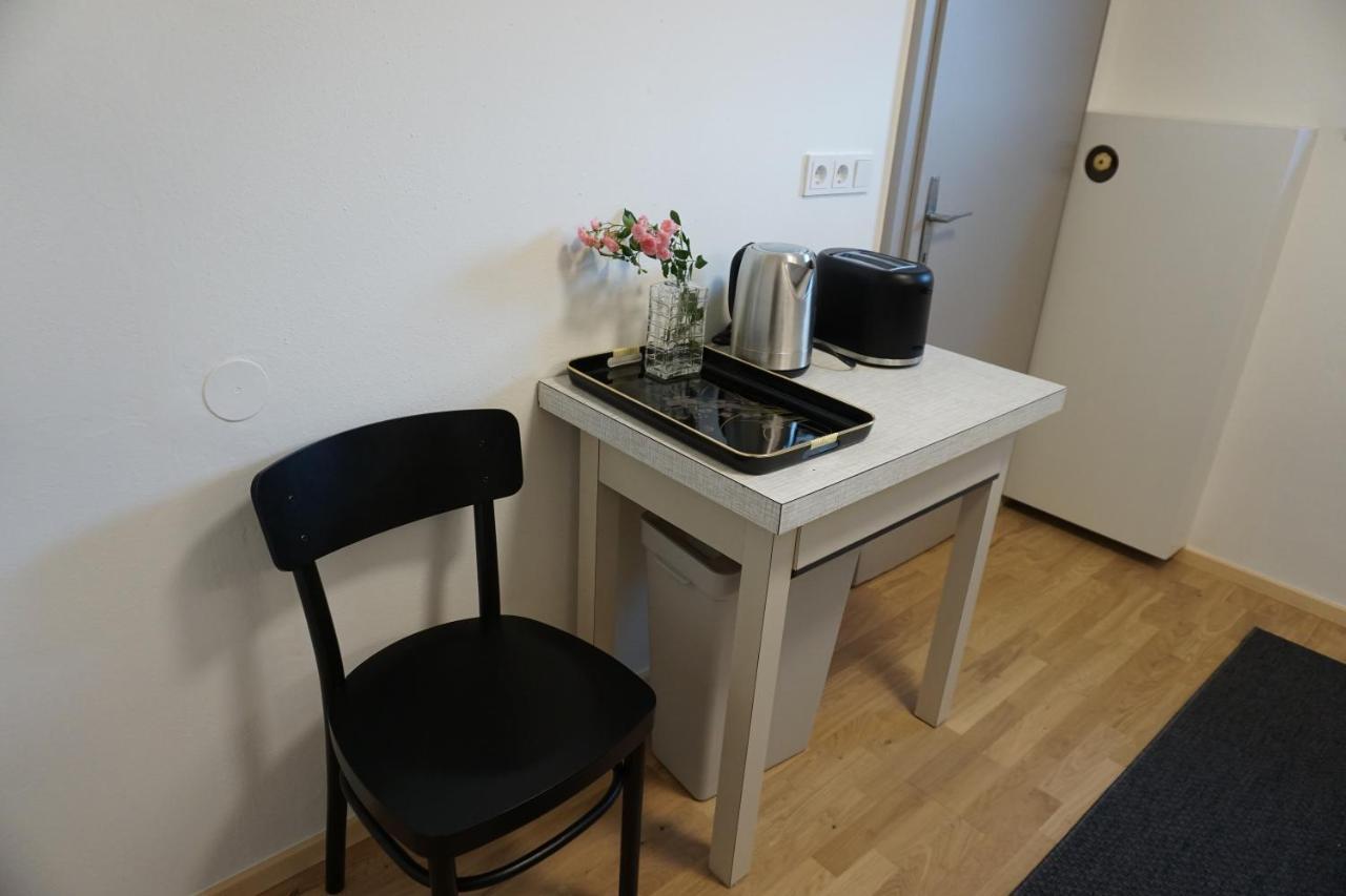 Wohnung Erdgeschoss Mit 3 Schlafzimmer In Ruhiger Gegend Mader Exteriör bild